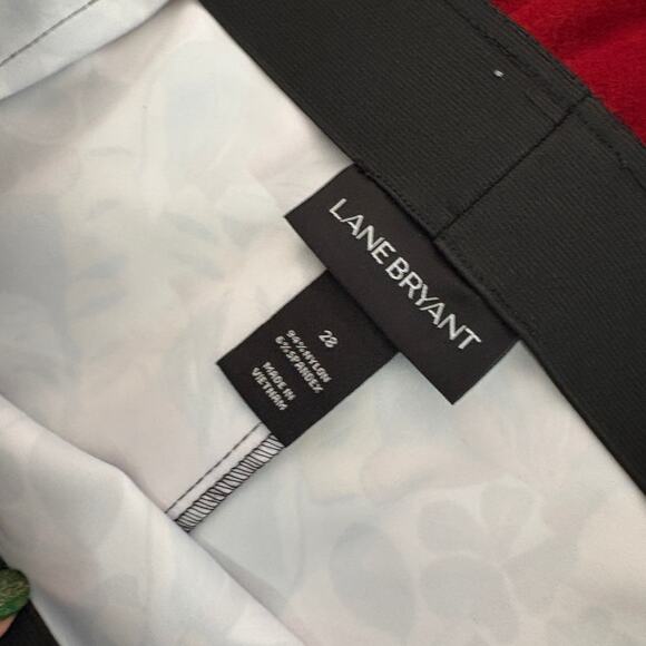 Lane Bryant Floral Print Stretch Skirt Knee Length Tropical Career Casual - 26 - Picture 4 of 4